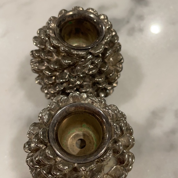 SILVER PINE CONE CANDLE HOLDER - Picture 5 of 5